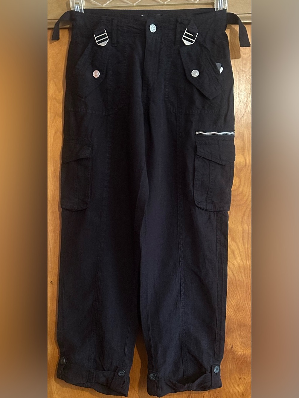 GUESS Nessi Cargo Pants Women’s Size 25 Black New